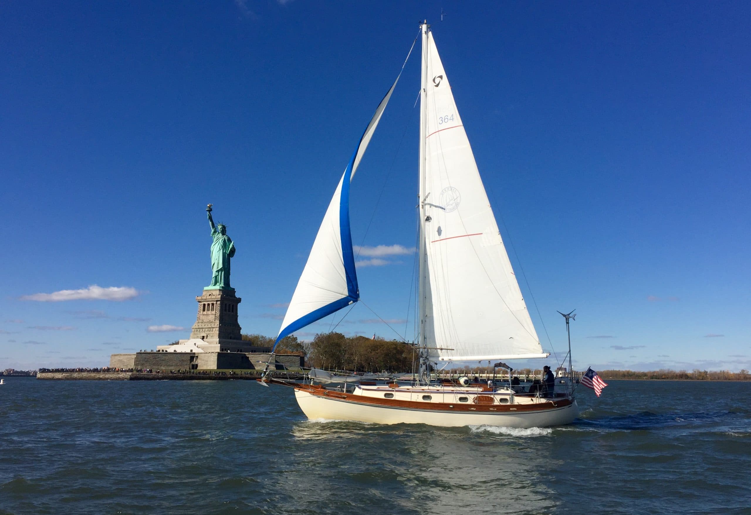 boat restaurant new york city