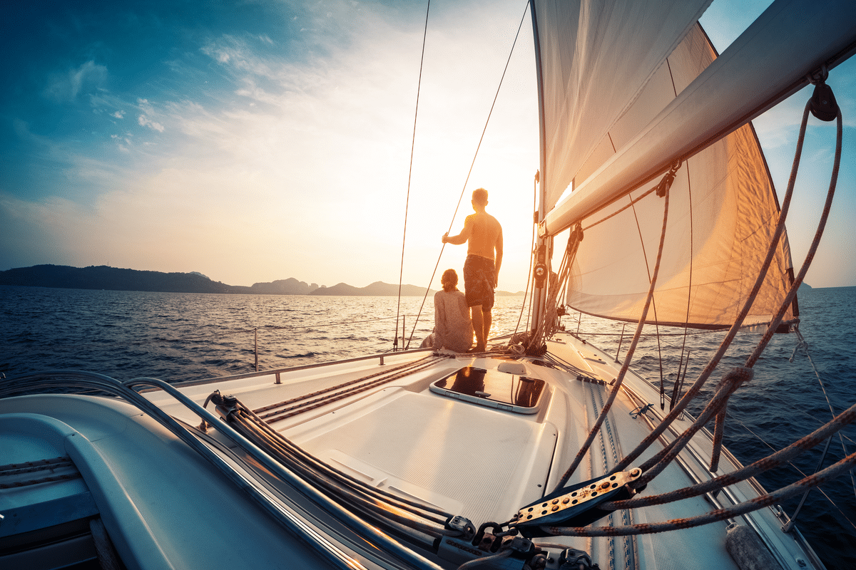 best sailing yachts for beginners