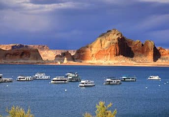 Lake Powell Boating Guide.