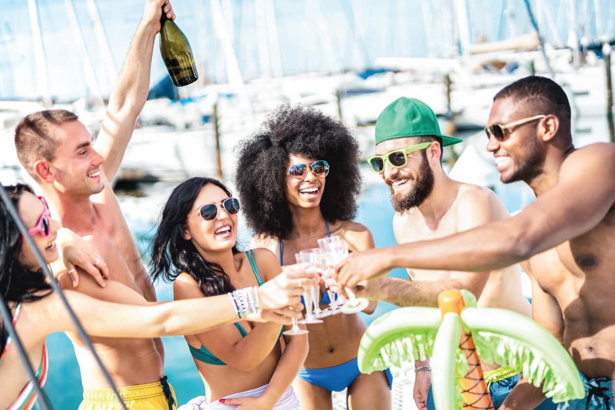 https://cdn-blog.boatsetter.com/boating-resources/wp-content/uploads/2023/07/how-to-host-a-yacht-party.jpg