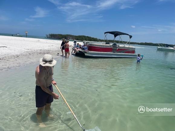 25' Avalon pontoon, Honda engine | John's Pass Sandbar/St Pete FL