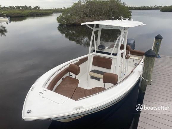 21' Sea Hunt Center Console - Min 5 Days Rental