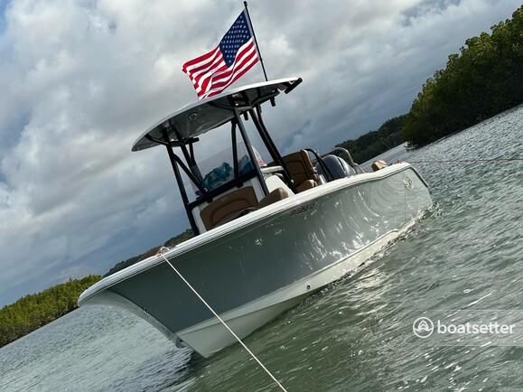 Delivery Available-2021 SEA HUNT ULTRA 234  Amazing Boat & Family Fun!