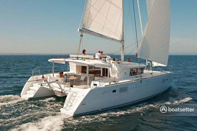 Luxury 46' Sailing Catamaran! Offers day, overnight, & sunset charters