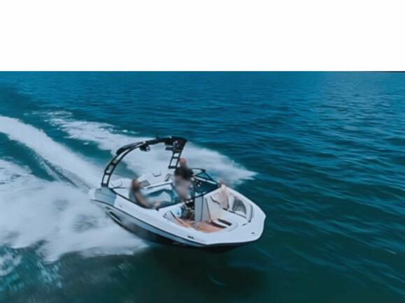 Enjoy Lake Tahoe in this 19' Yamaha AR 190 Boat!