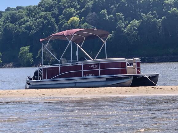 22 foot Harris Flotbote-excellent condition 12 passenger with 150 HP 