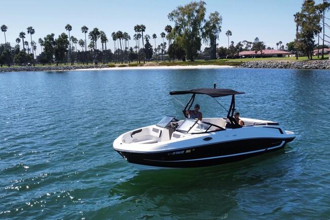 2021 Bayliner VR6 with swim deck! Wakeboards, tubes, and more!